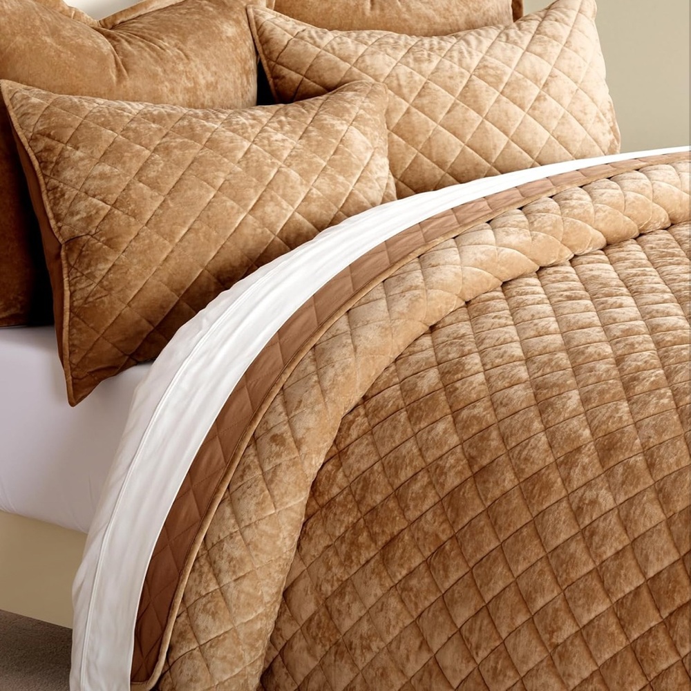 Pottery Barn Style Luxurious Gold Quilted Bedding Set - NEW OPEN BOX